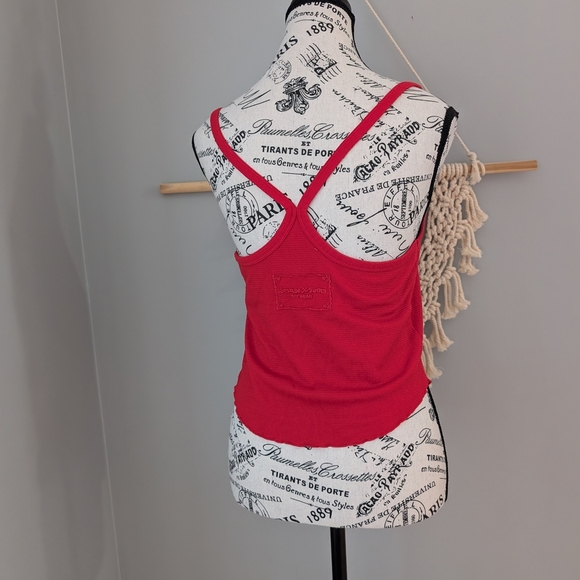 2/$10 Savage X Fenty Scarlet Scoop Neck Tank - Picture 4 of 8